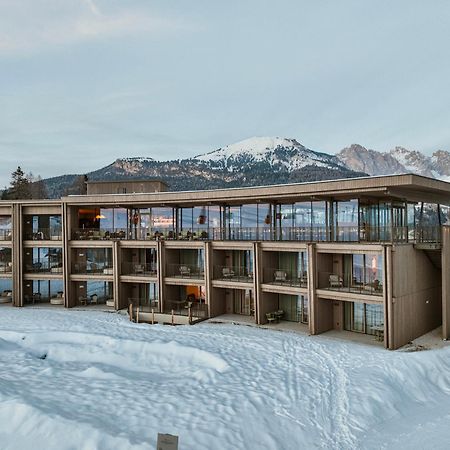 Отель Cendevaves Alpine Silence Santa Cristina Val Gardena Экстерьер фото