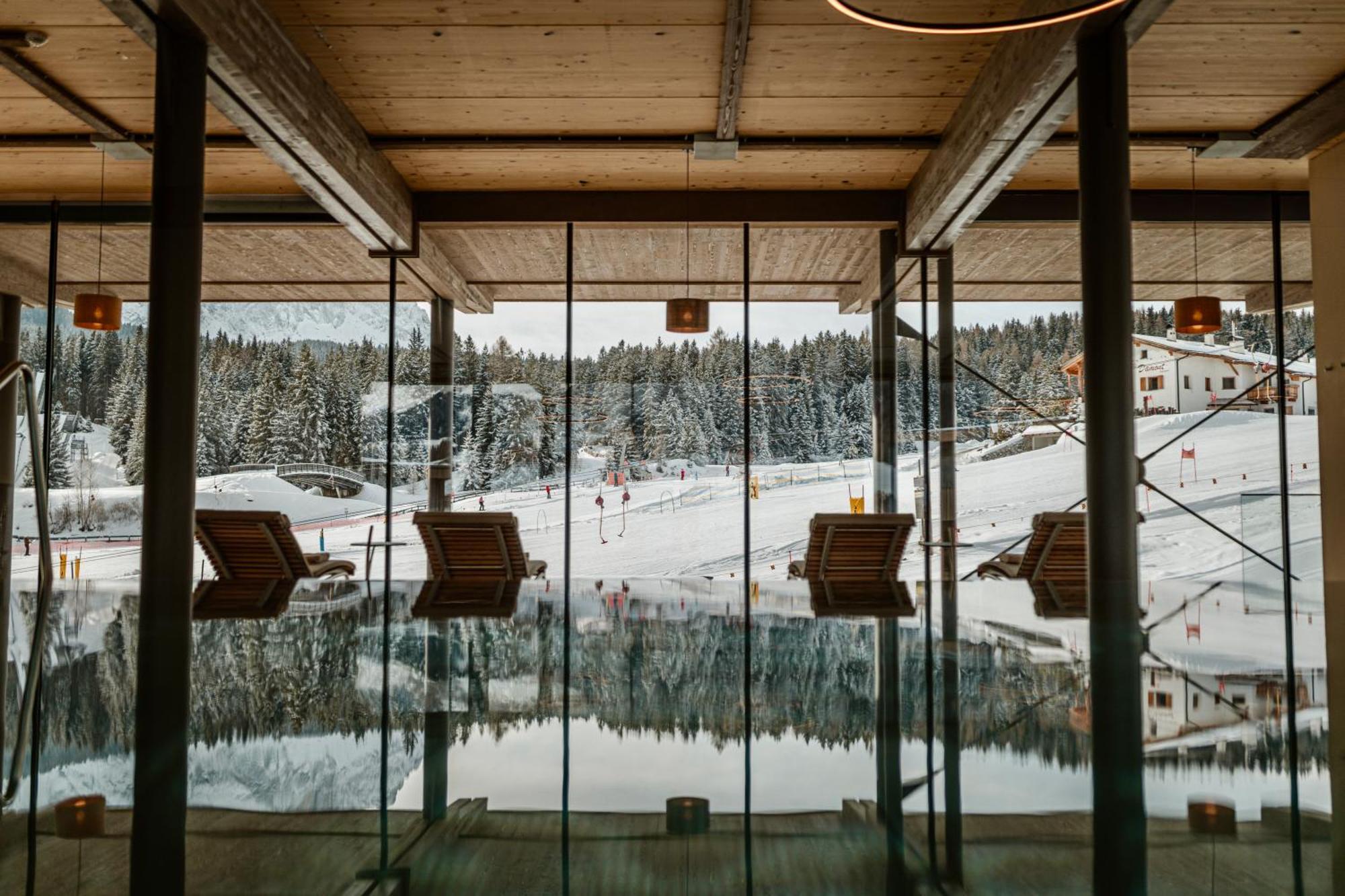 Отель Cendevaves Alpine Silence Santa Cristina Val Gardena Экстерьер фото