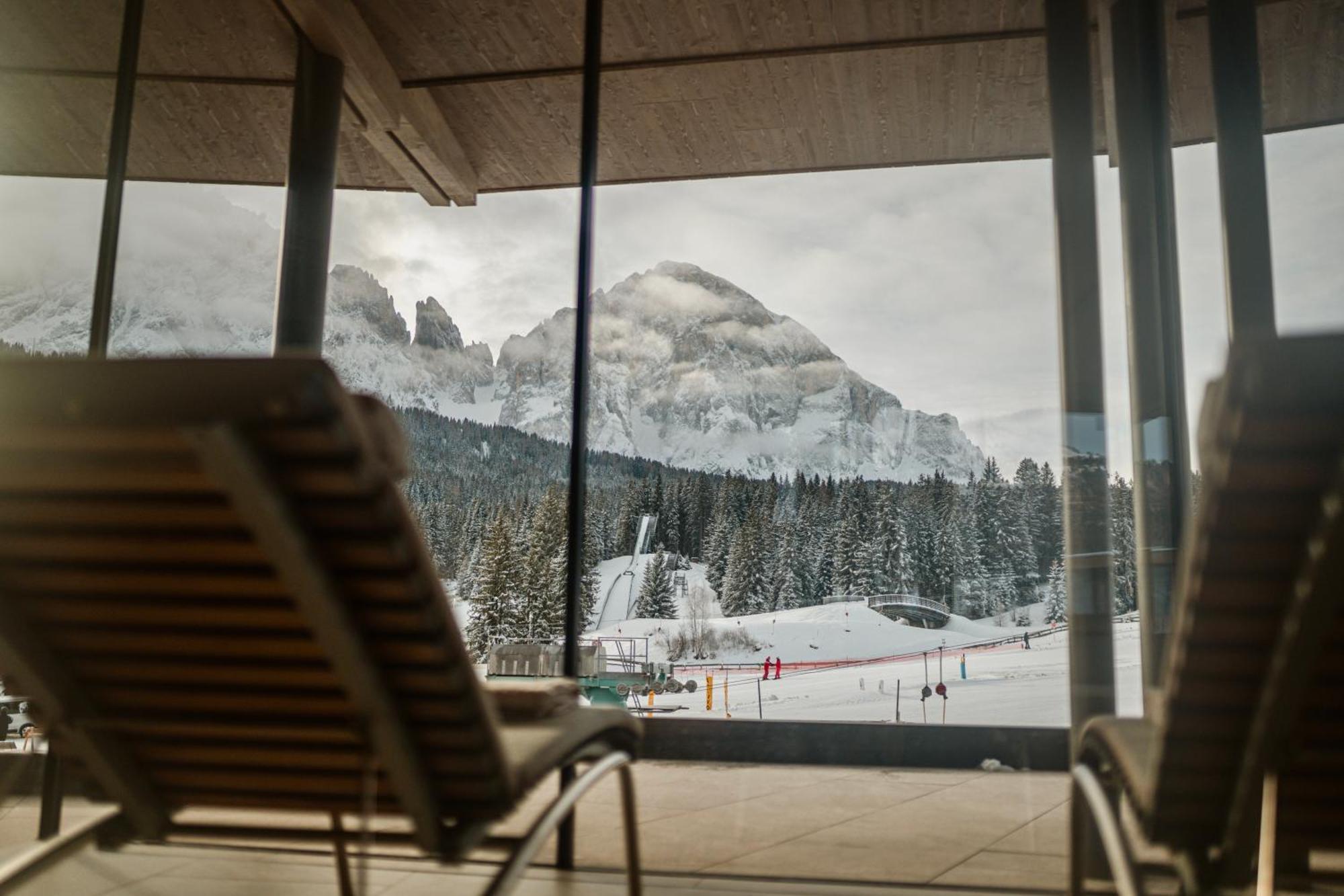 Отель Cendevaves Alpine Silence Santa Cristina Val Gardena Экстерьер фото