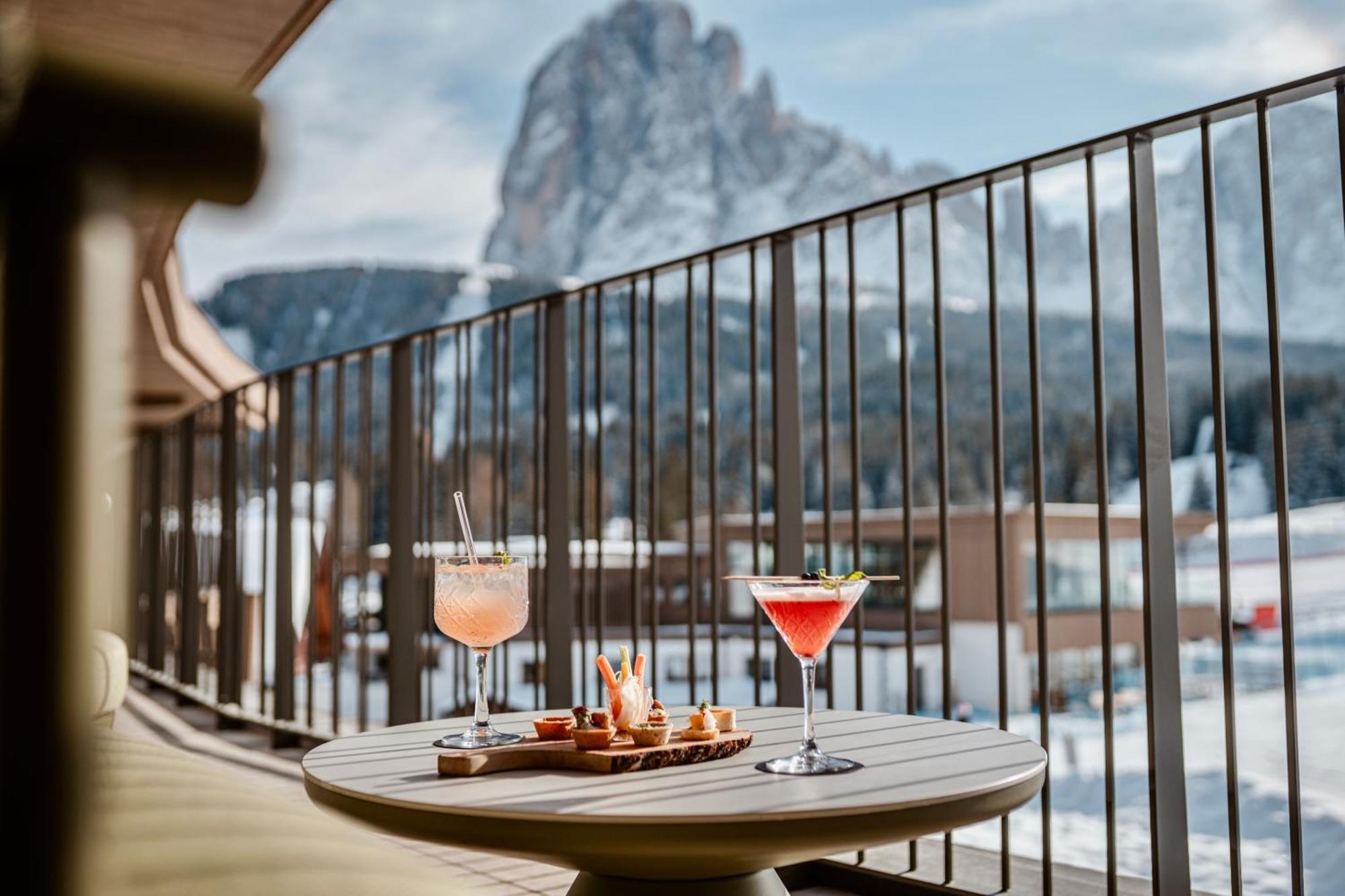 Отель Cendevaves Alpine Silence Santa Cristina Val Gardena Экстерьер фото