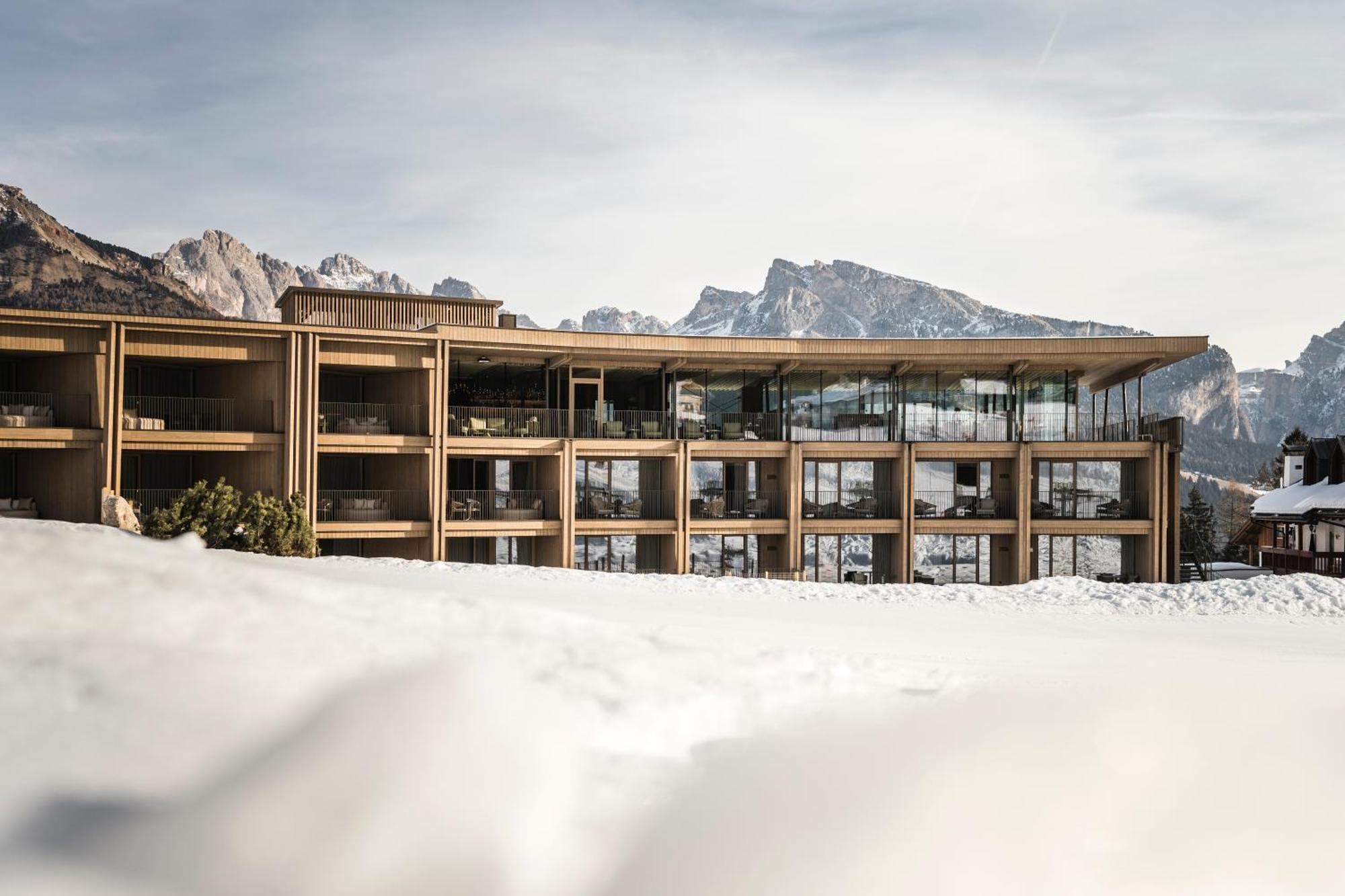 Отель Cendevaves Alpine Silence Santa Cristina Val Gardena Экстерьер фото